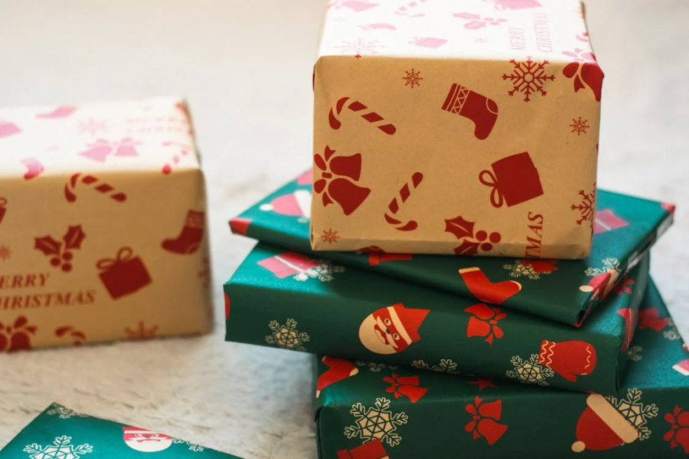 «Тайный Санта» на работе как способ поддержать команду в непростые времена