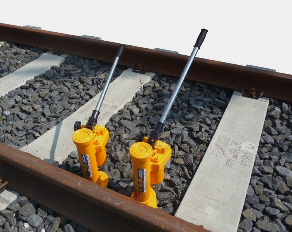 Як обрати гідравлічний домкрат за вантажопідйомністю та типом робіт